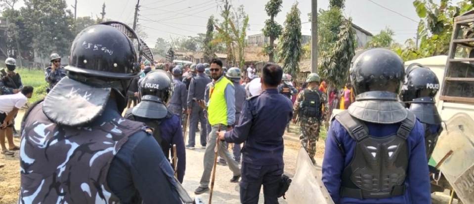 सर्लाहीको बलरा–४ मा मतदान रोकियो, प्रशासनले मिलाउने प्रयास