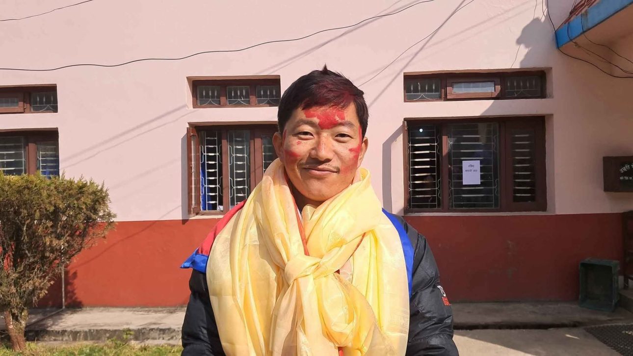 खाेटाङबाट “माटाे” चिन्हका विजयी आरेन राई काे हुन् ?