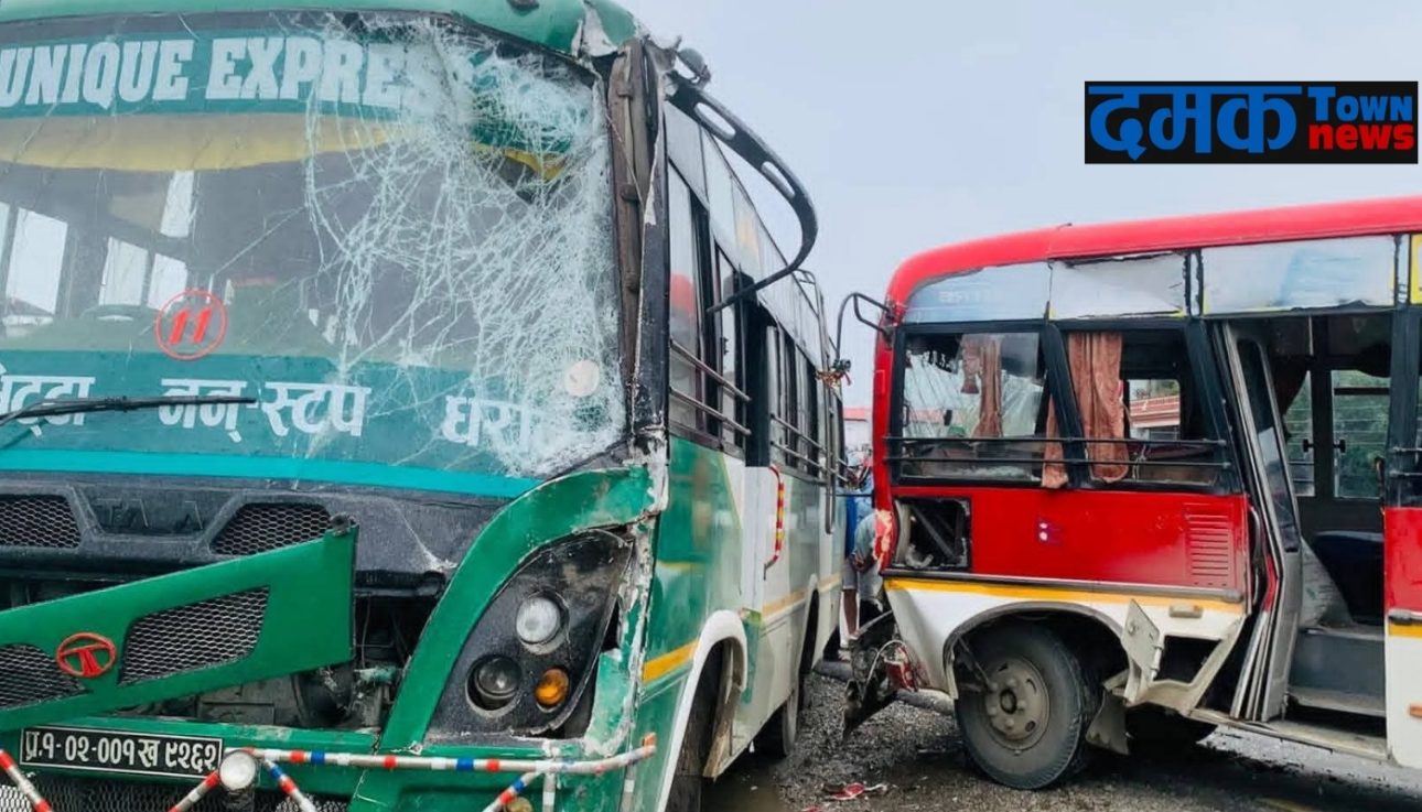 उर्लाबारीमा दुई बस ठोक्किँदा ६ जना घाइते