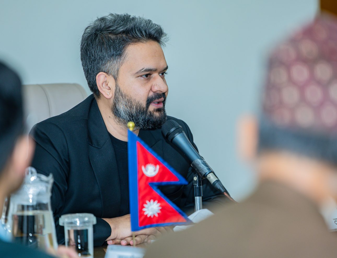 प्रधानमन्त्री शाहको निर्देशन: शैक्षिक संस्थाबाट दलीय संगठन हटाउन कडा अडान, तत्काल कार्यान्वयन गर्न उपकुलपतिहरूलाई आदेश