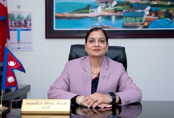 स्वास्थ्यमन्त्रीको निर्देशनपछि दुरुपयोग भएका गाडी मन्त्रालयमै तानिए