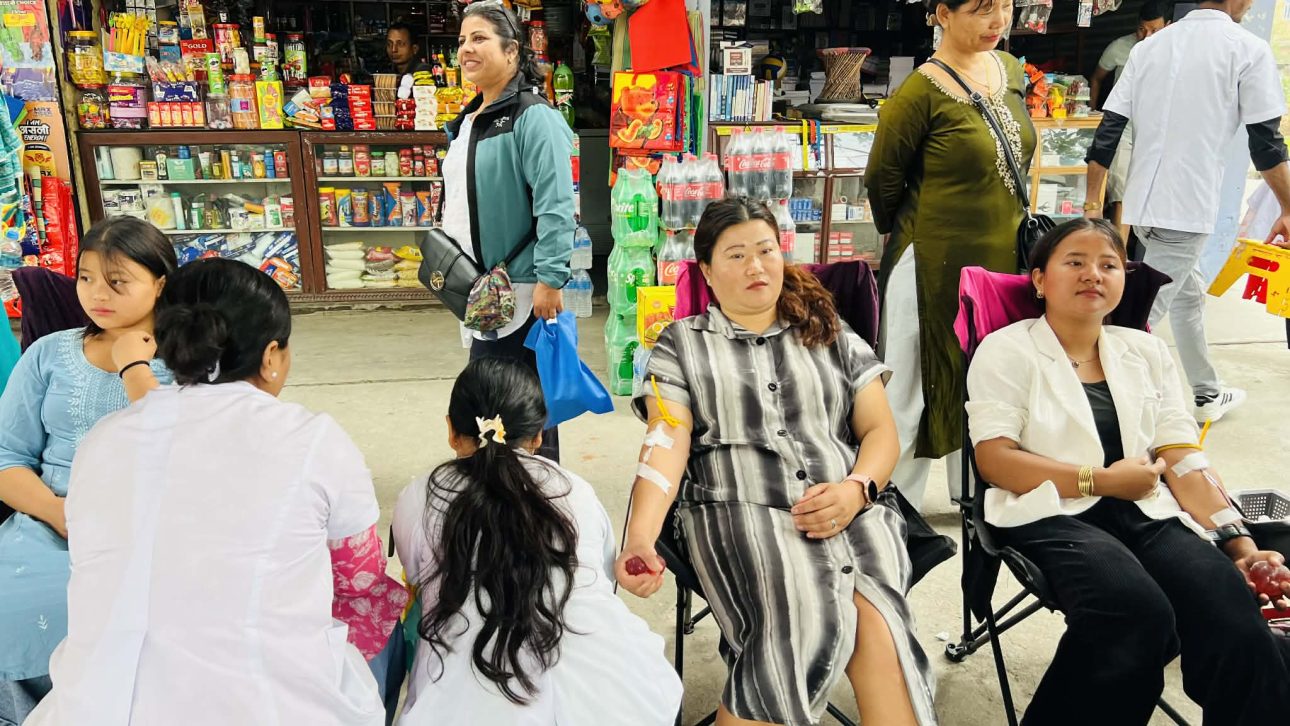 उर्लाबारीमा पुनरुत्थान दिवसको अवसरमा रक्तदान, ८० पाउण्ड रगत संकलन