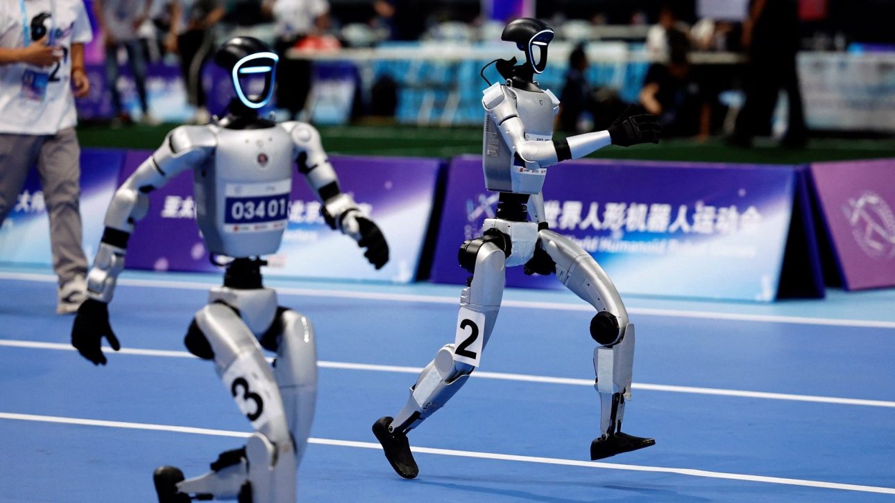 हाफ–म्याराथनमा मानव आकृति रोबोटको ऐतिहासिक कीर्तिमान: मानिसलाई पनि उछिन्यो