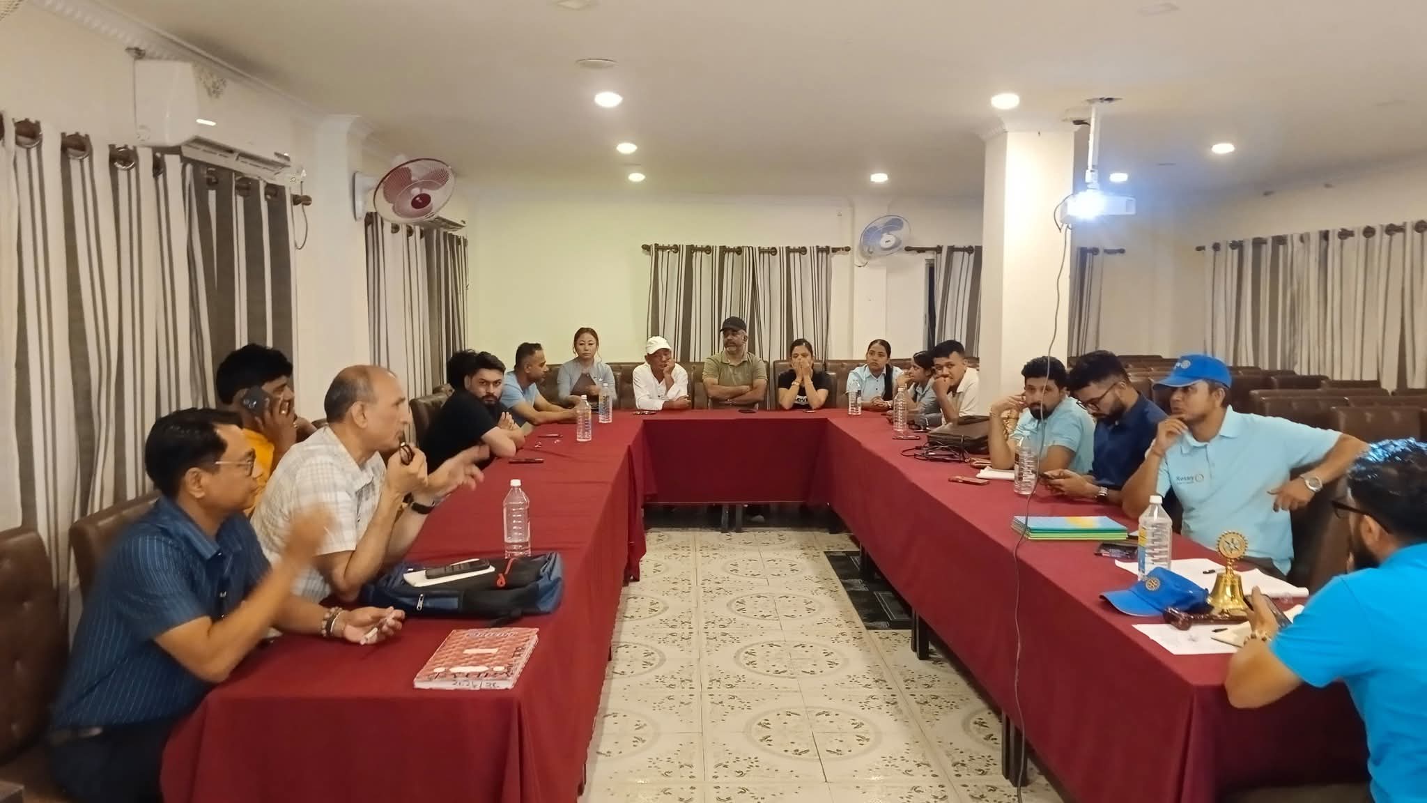रोटरी क्लब अफ दमकमा एआई टुल्स तथा डिजिटल साक्षरता तालिम सम्पन्न