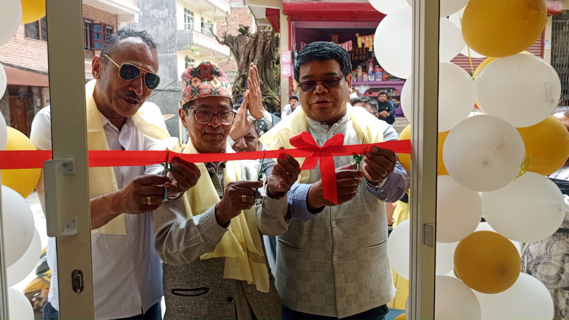 धुलिखेलमा “ओ माइ ग्लोस युनिसेक्स सेलुन एण्ड एकेडेमी” सञ्चालनमा