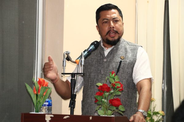 कोशीमा विद्युत् सेवा सुधार र खपत वृद्धि गर्न मन्त्री श्रेष्ठको सक्रियता